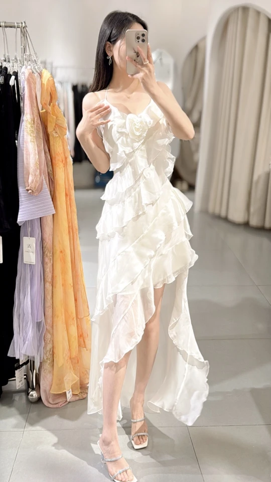 荷叶花边吊带挂脖长款露背夏季海边度假连衣裙