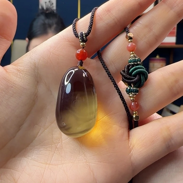 蜜蜡吊坠(赠链)未镶嵌