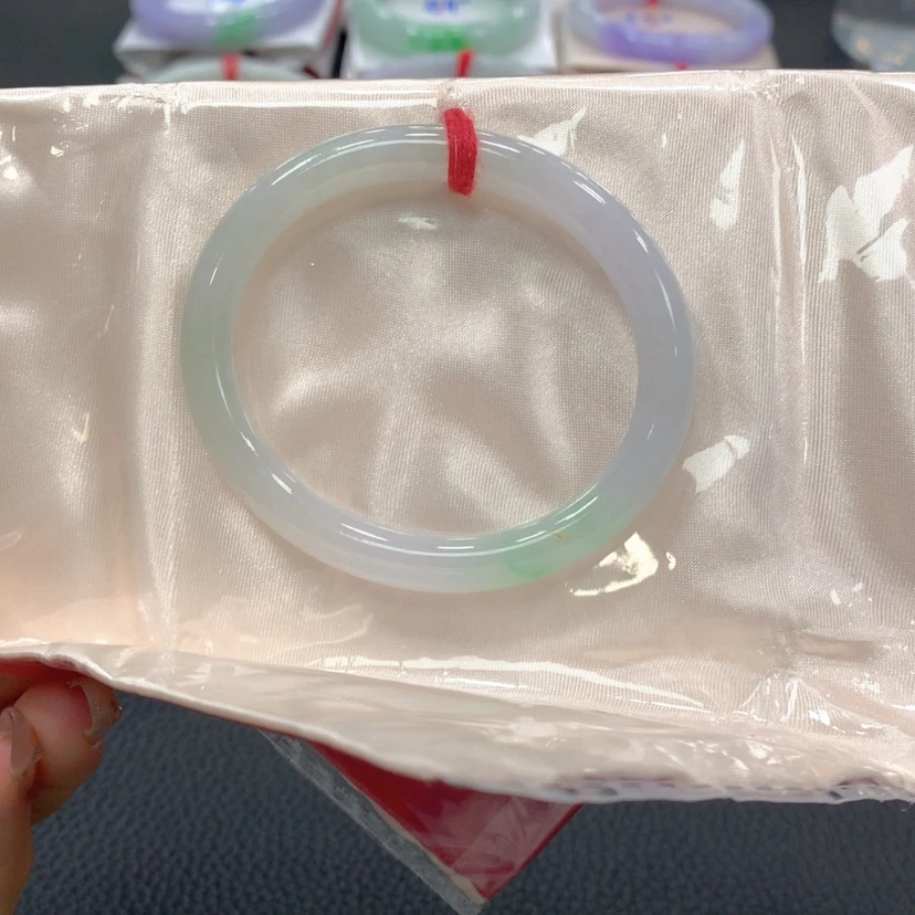 【闪购商品】翡翠手镯未镶嵌翡翠