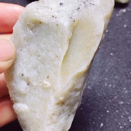 和田玉（糖玉）未镶嵌珠宝半成品