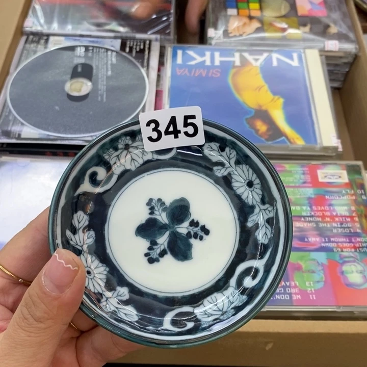 瓷片哈哈真的超级可爱哈哈哈