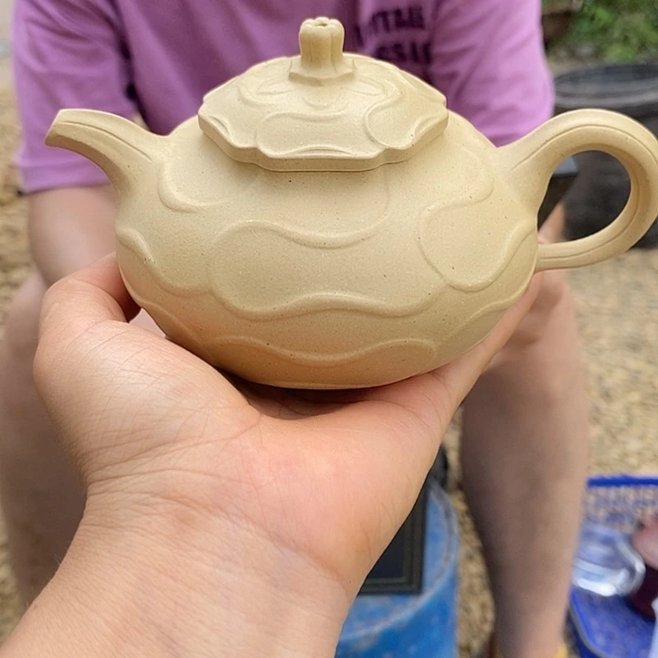 紫砂茶壶本绿经文器260左右的容量