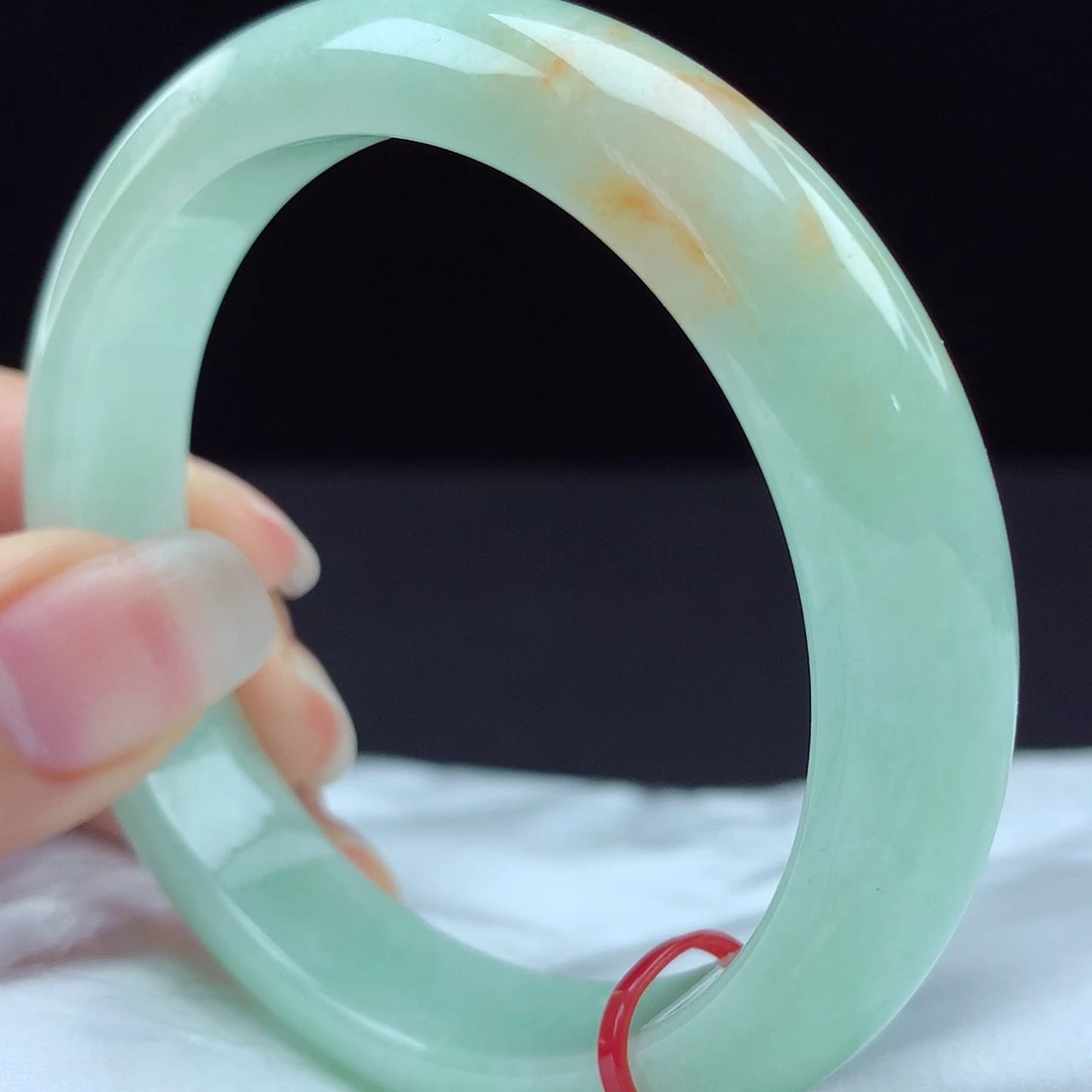 未镶嵌手镯翡翠84050，