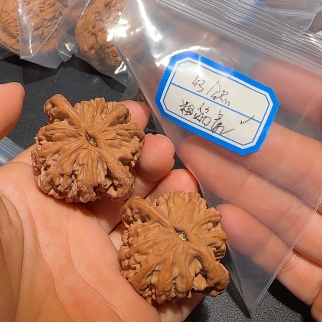 把件文玩核桃飞飞飞飞