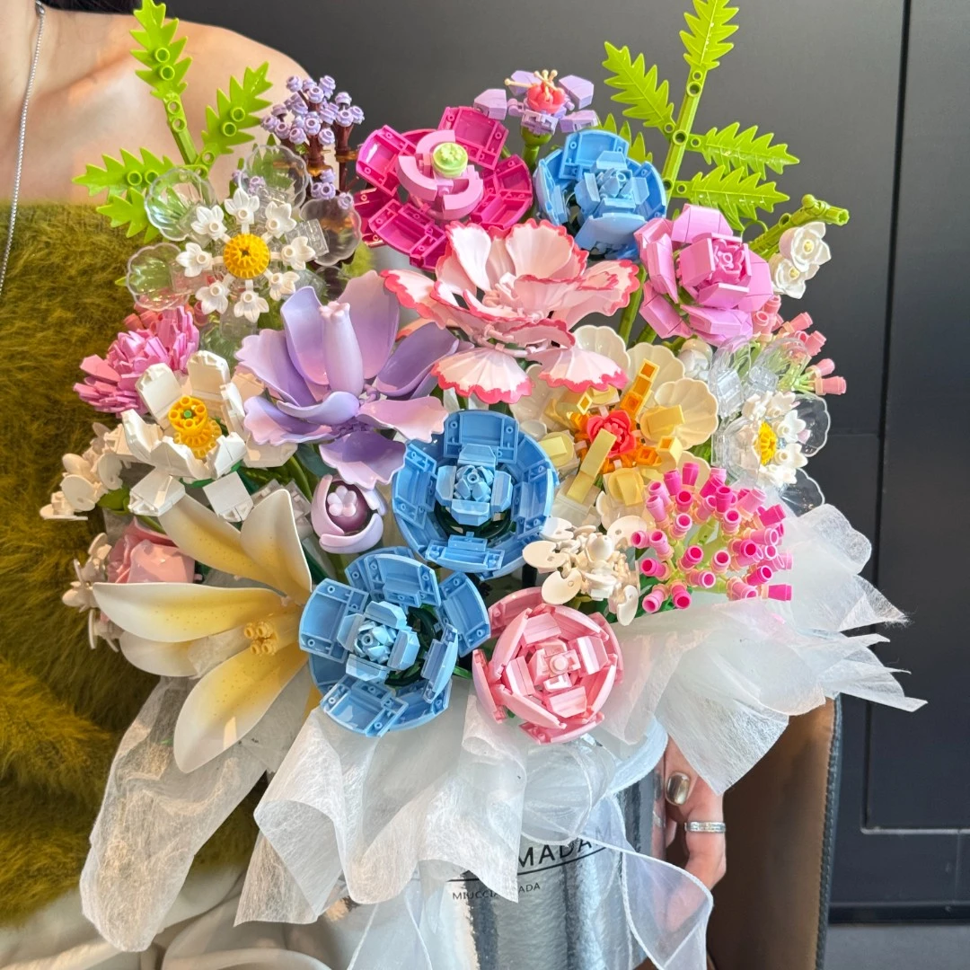 DIY整套积木花束抱抱桶定制生日女孩女生系列礼物包装