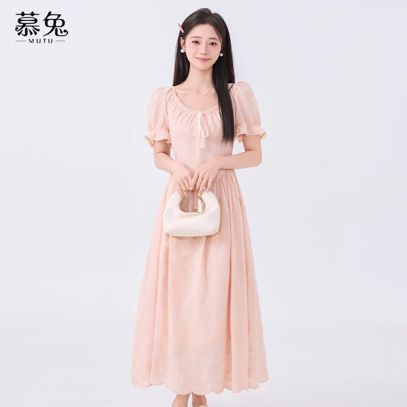 慕兔甜美刺绣泡泡袖连衣裙女2025夏季新款法式度假风收腰a字裙子