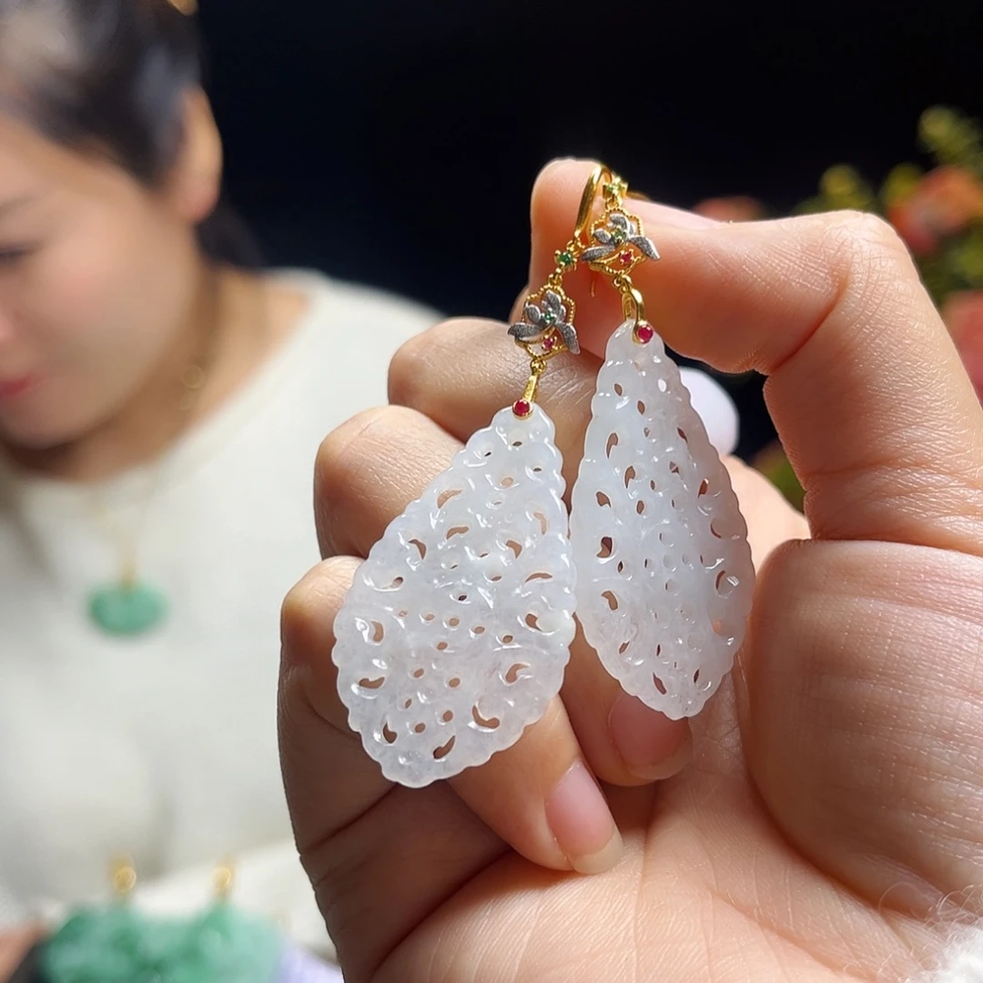 翡翠颈饰未镶嵌白月光