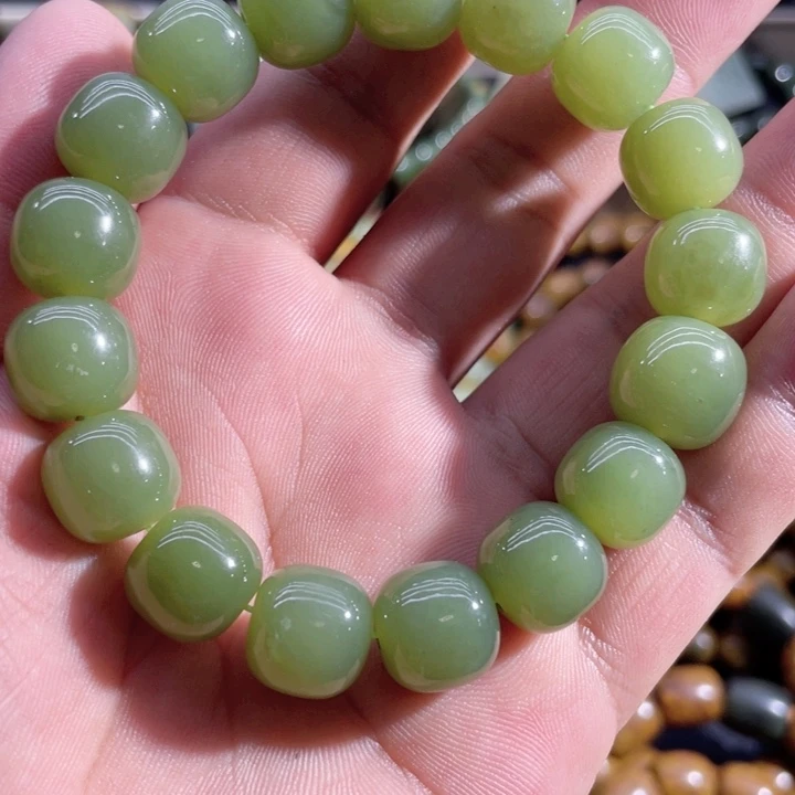 透闪石质玉手串未镶嵌晚*风