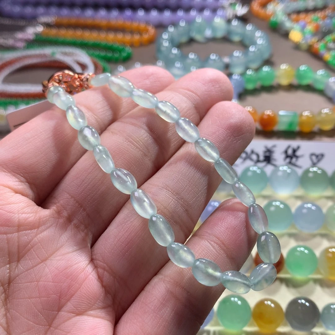 未镶嵌手链翡翠巨漏！闭眼拍！高冰晴底随型手链~~