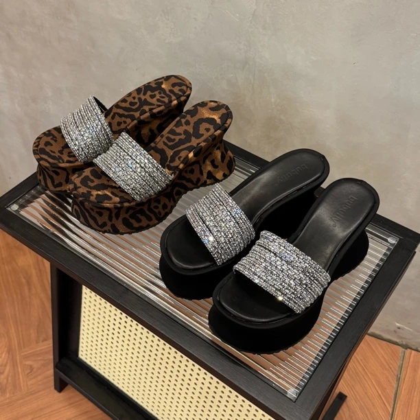 松糕底夏季T型增高水钻一字拖凉拖鞋平底厚底高跟凉鞋网红