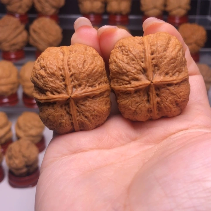 文玩核桃吊坠源****29平纹四楞