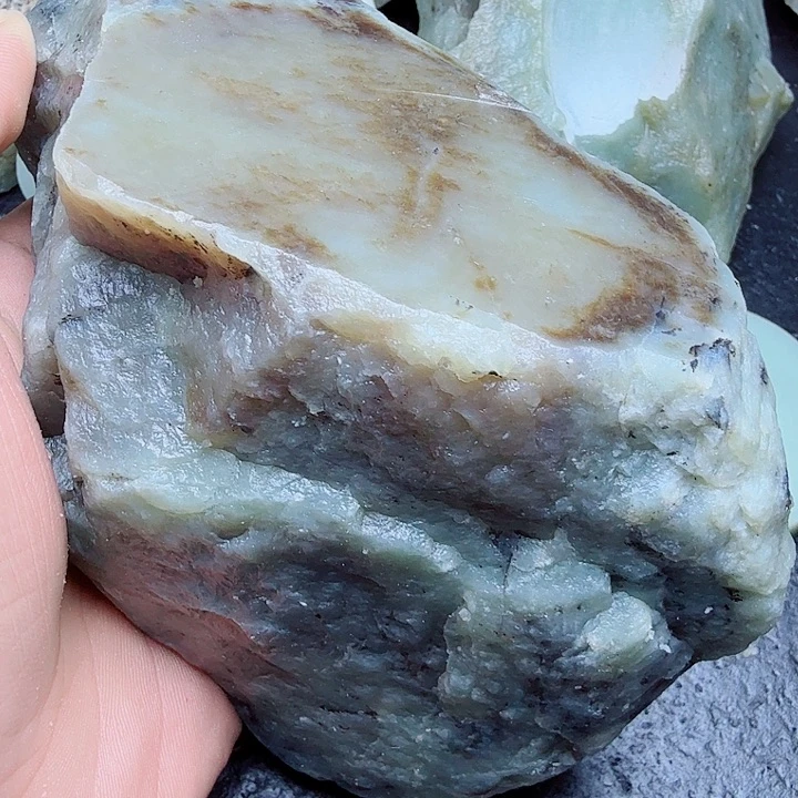 未镶嵌和田玉（糖玉）珠宝奇石