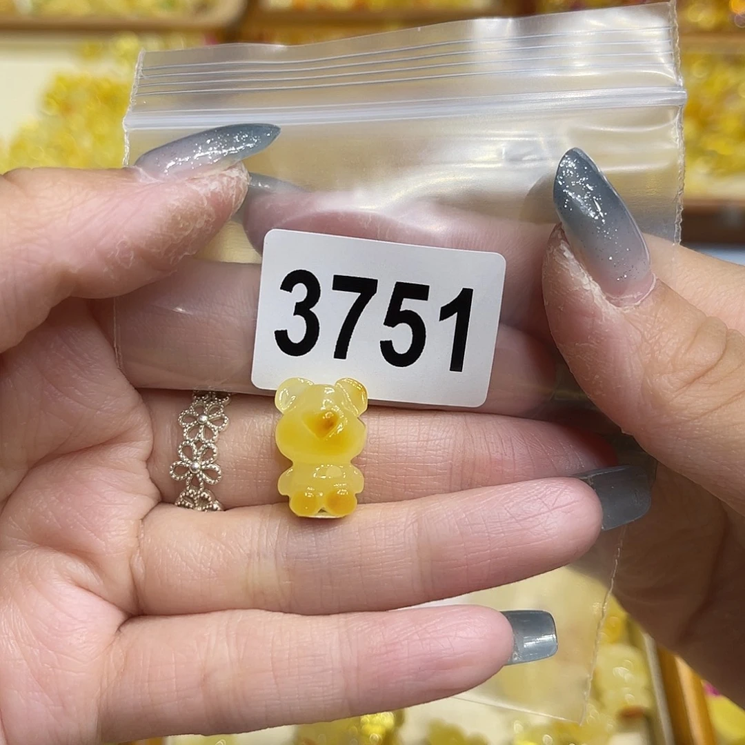 琥珀颈饰未镶嵌蜜蜡