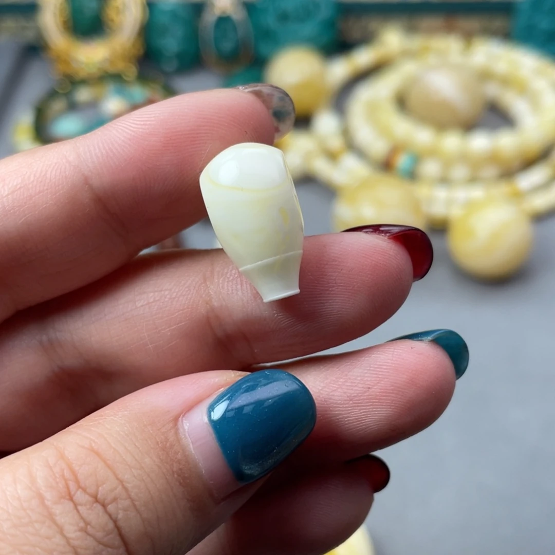 琥珀珠宝奇石未镶嵌32