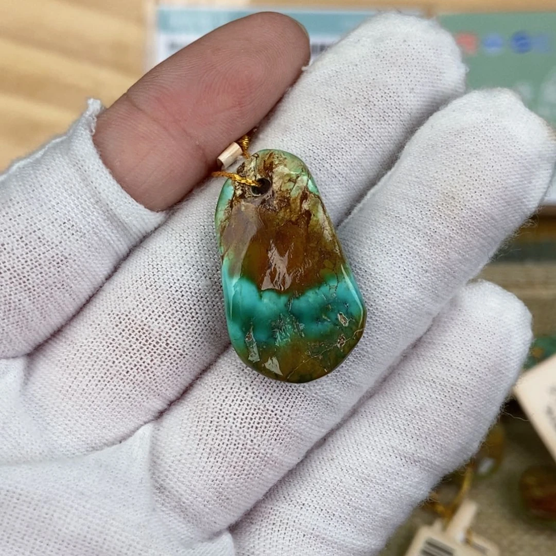 未镶嵌绿松石珠宝奇石