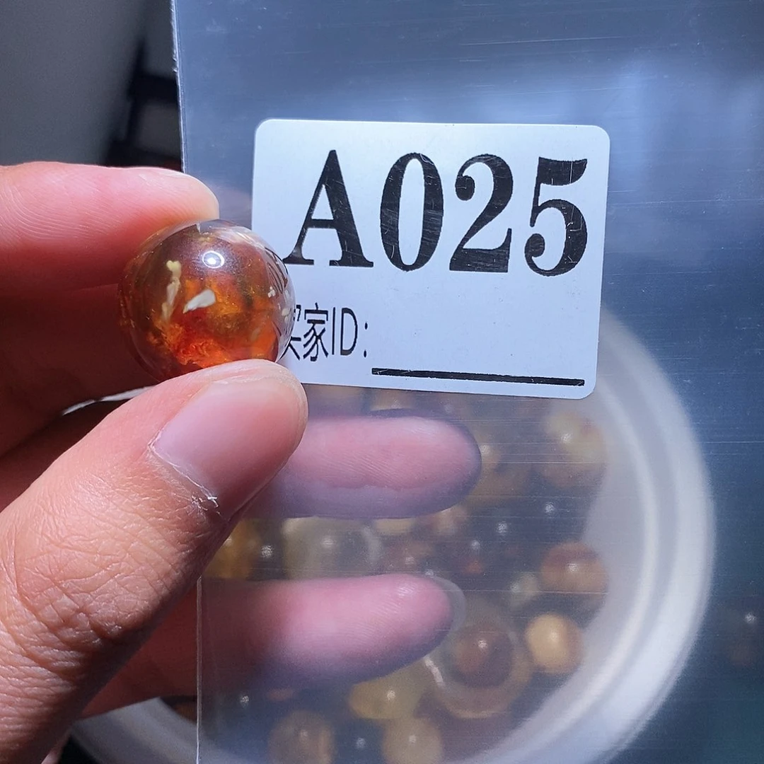 琥珀珠宝奇石未镶嵌@****?