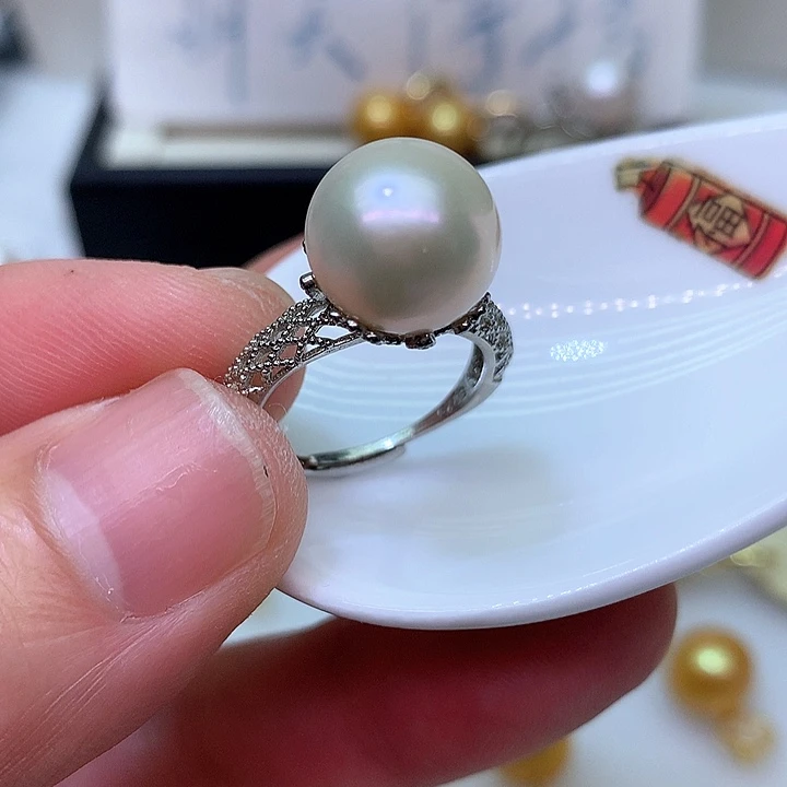 银S925镶嵌耳饰淡水珍珠