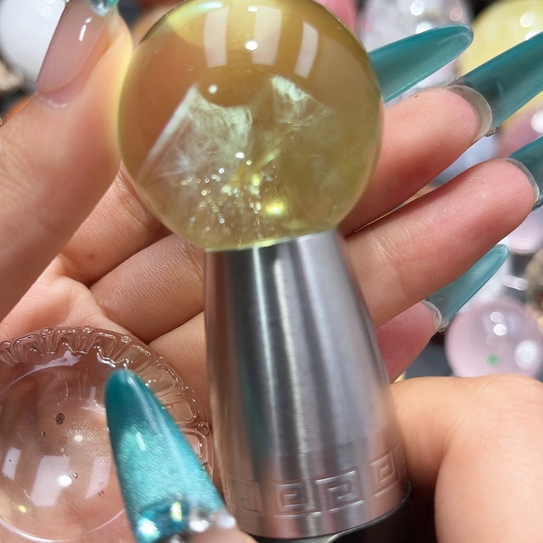 胤***赫珠宝半成品水晶未镶嵌微瑕3.74