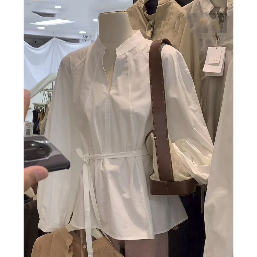 璎婲sᴀᴋᴜʀᴀ【周末美术馆】图韩版宽松搭配腰带V领通勤百搭套头衬衫