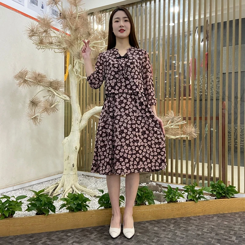 新中式七分袖碎花连衣裙女时尚小香风显瘦妈妈装减龄春夏洋气女装