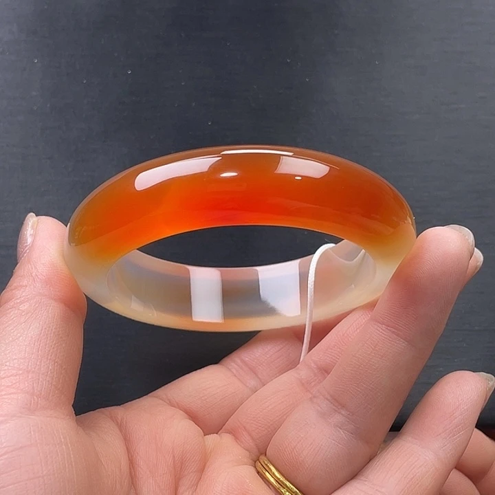 玛瑙/玉髓未镶嵌手镯57.8