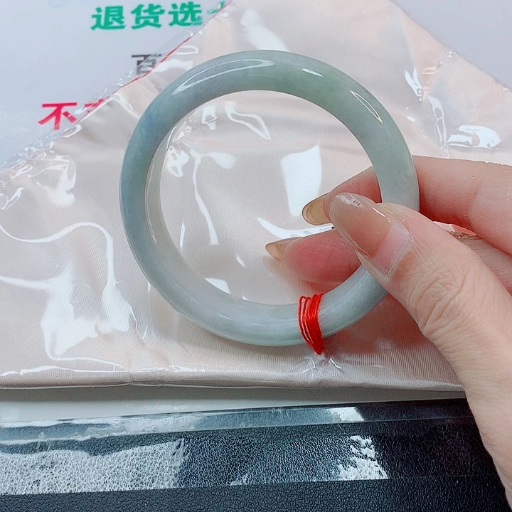 翡翠未镶嵌手镯翡翠