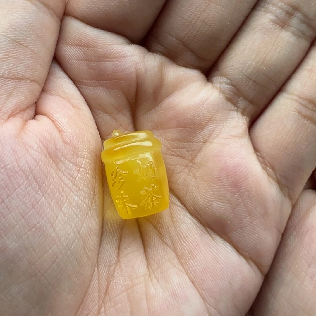 琥珀未镶嵌珠宝奇石奶茶打孔不退换