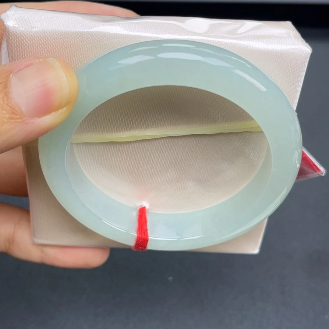 翡翠未镶嵌手镯手镯