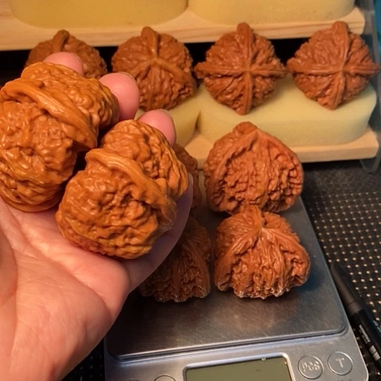 谭***心文玩核桃吊坠核桃