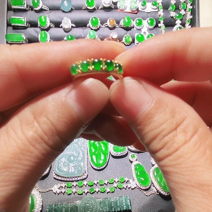 未镶嵌戒指翡翠5