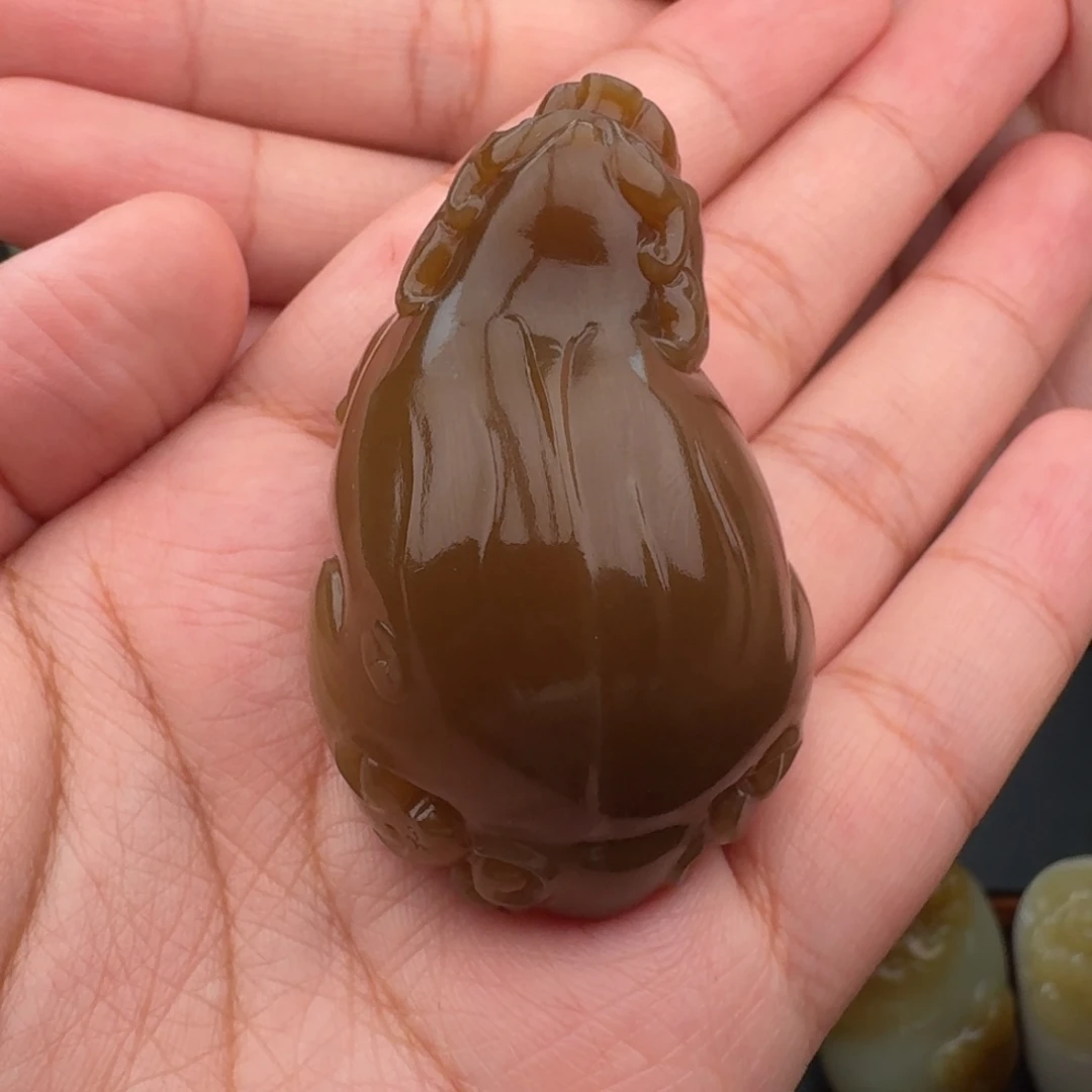 *****和田玉未镶嵌颈饰