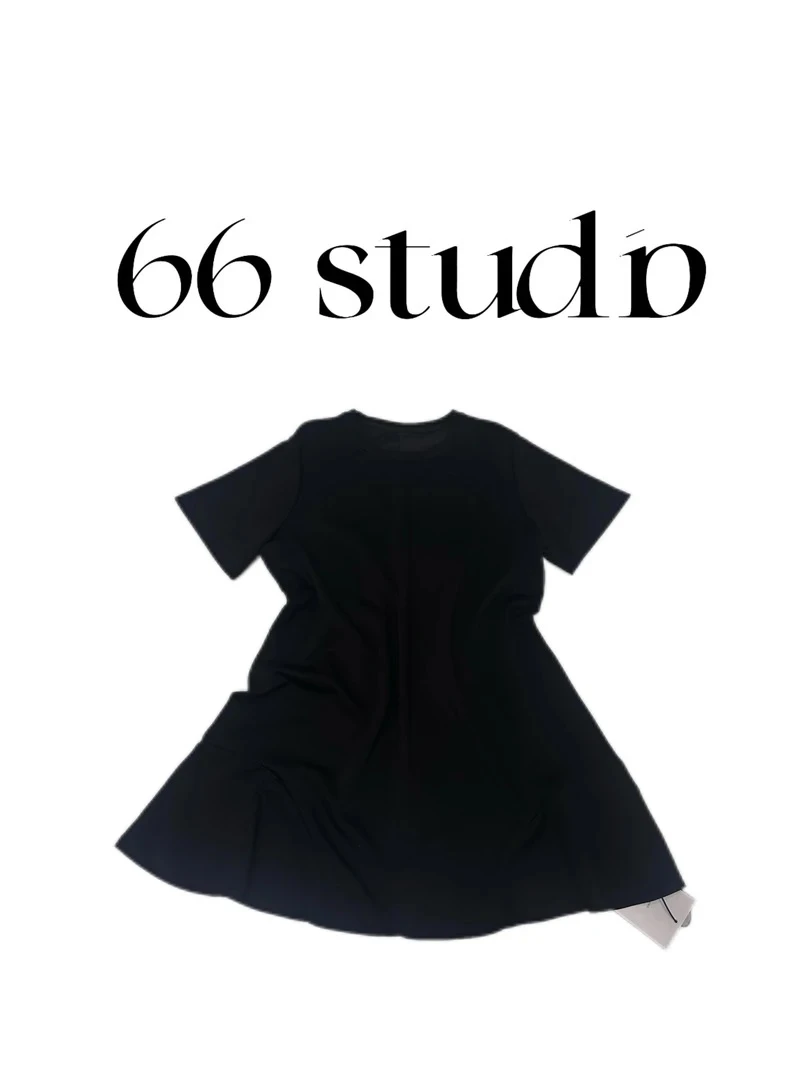 大码纸片人显瘦鱼尾小黑裙