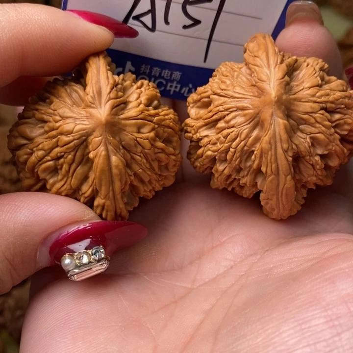 桃核吊坠粗筋虎粗筋虎