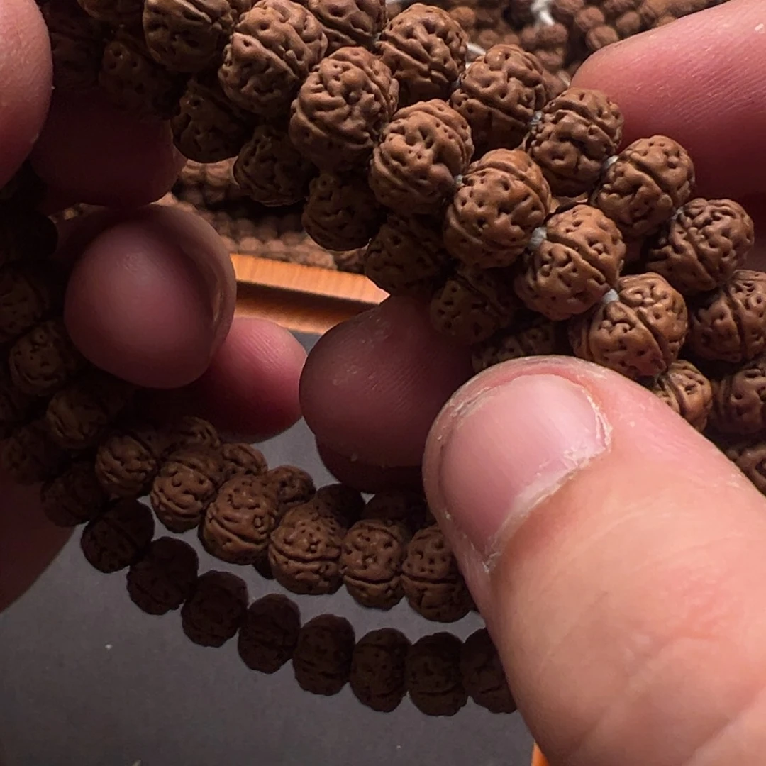 A***）吊坠金刚菩提超头