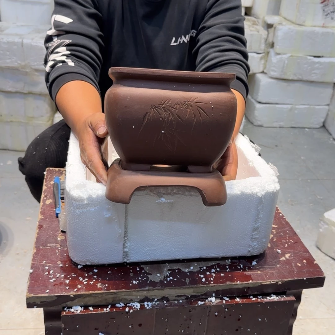 紫砂花盆瑕疵和瑕疵