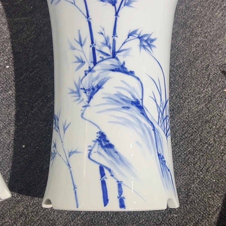 给***h青花竹纹陶瓷花盆
