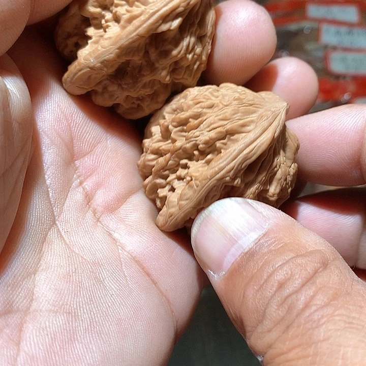 文玩核桃吊坠罗*丝山虎