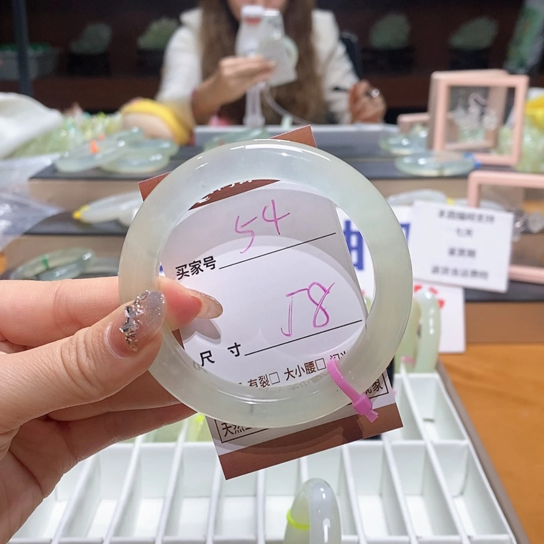 【闪购商品】岫玉手镯未镶嵌天然