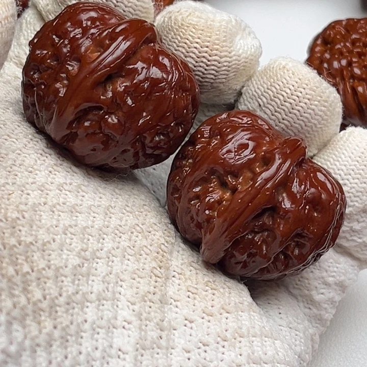 B***m吊坠桃核文玩核桃链接