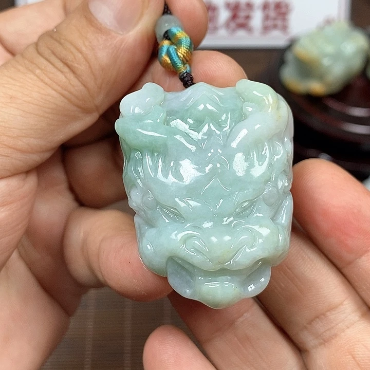 颈饰未镶嵌翡翠天然翡翠玉A货配证书