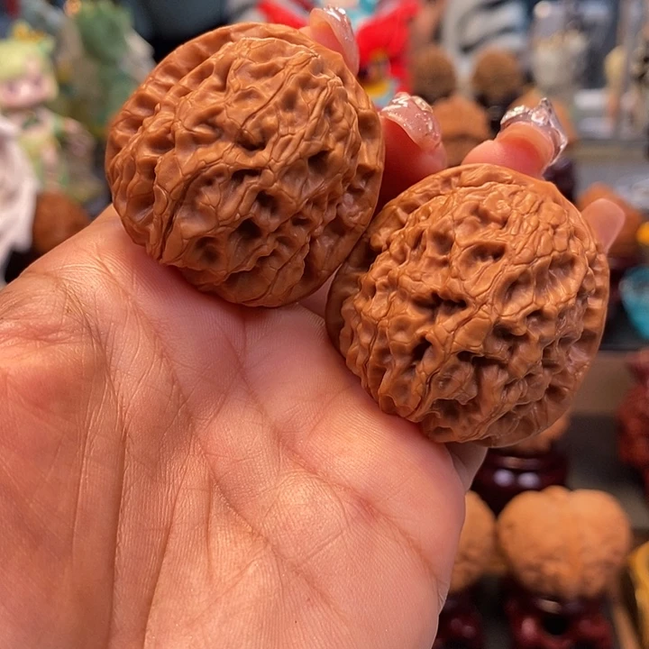 文玩核桃吊坠39霸王