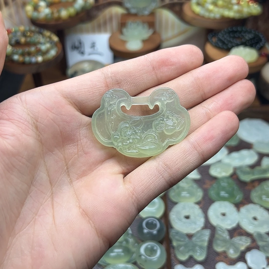 蛇纹石玉合金颈饰