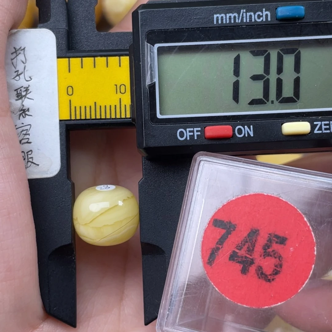 未镶嵌蜜蜡珠宝奇石麦**?微瑕