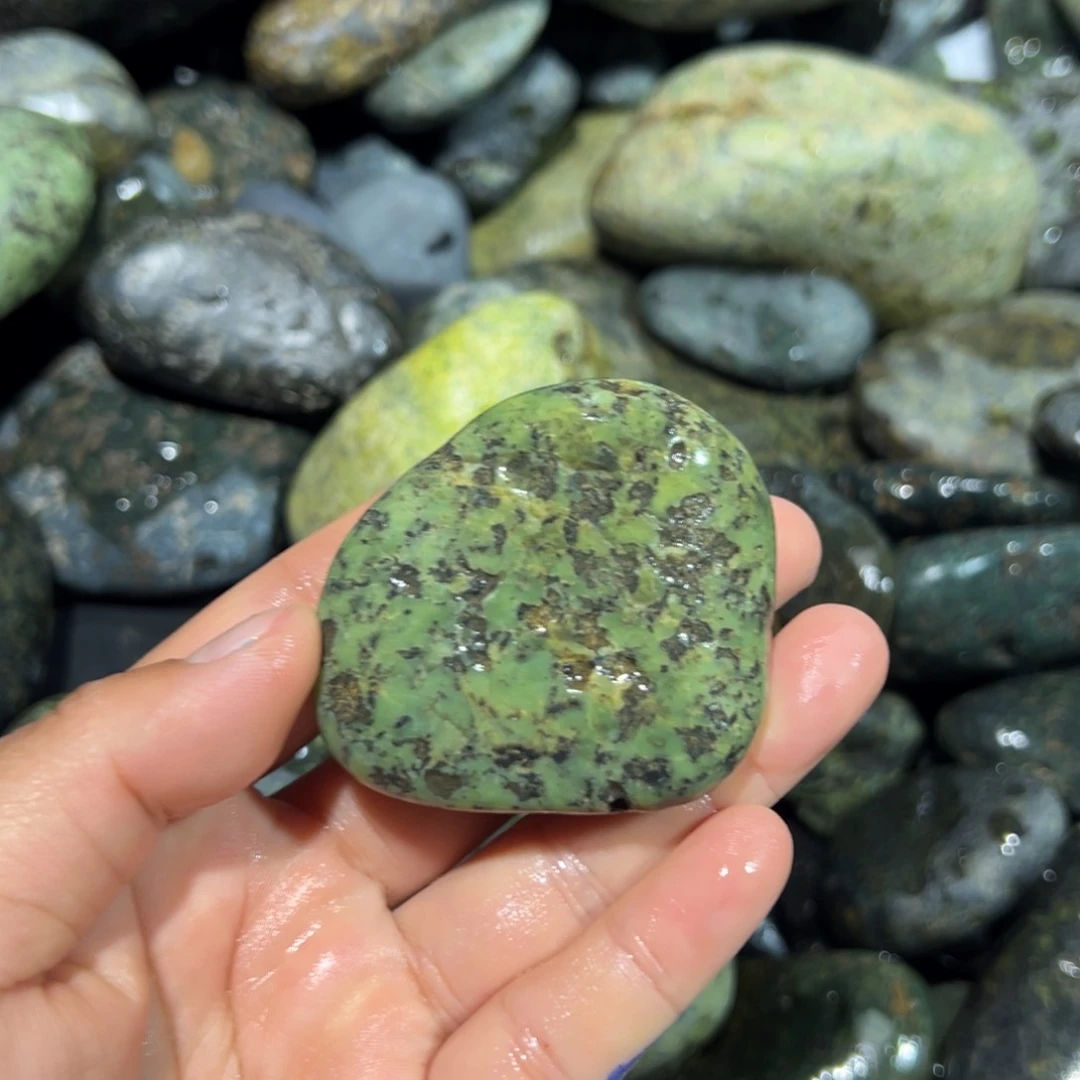 未镶嵌蛇纹石玉西藏藏玉药王石小*