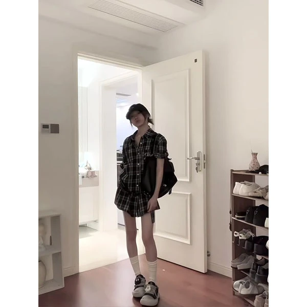 美式复古格子衬衫连衣裙子女初夏穿搭2025年新款收腰显瘦气质短裙