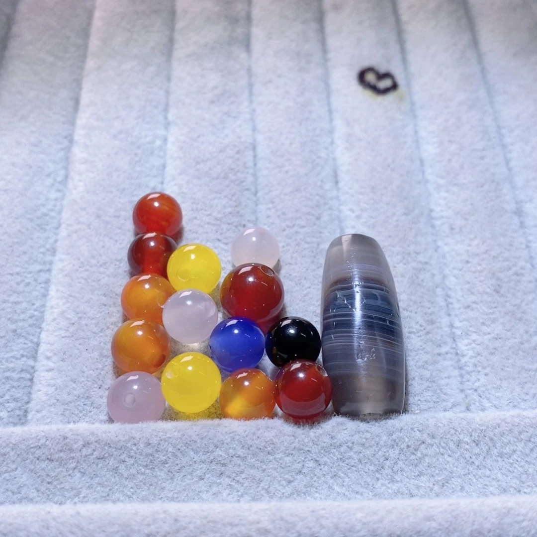 玛瑙/玉髓颈饰未镶嵌高**