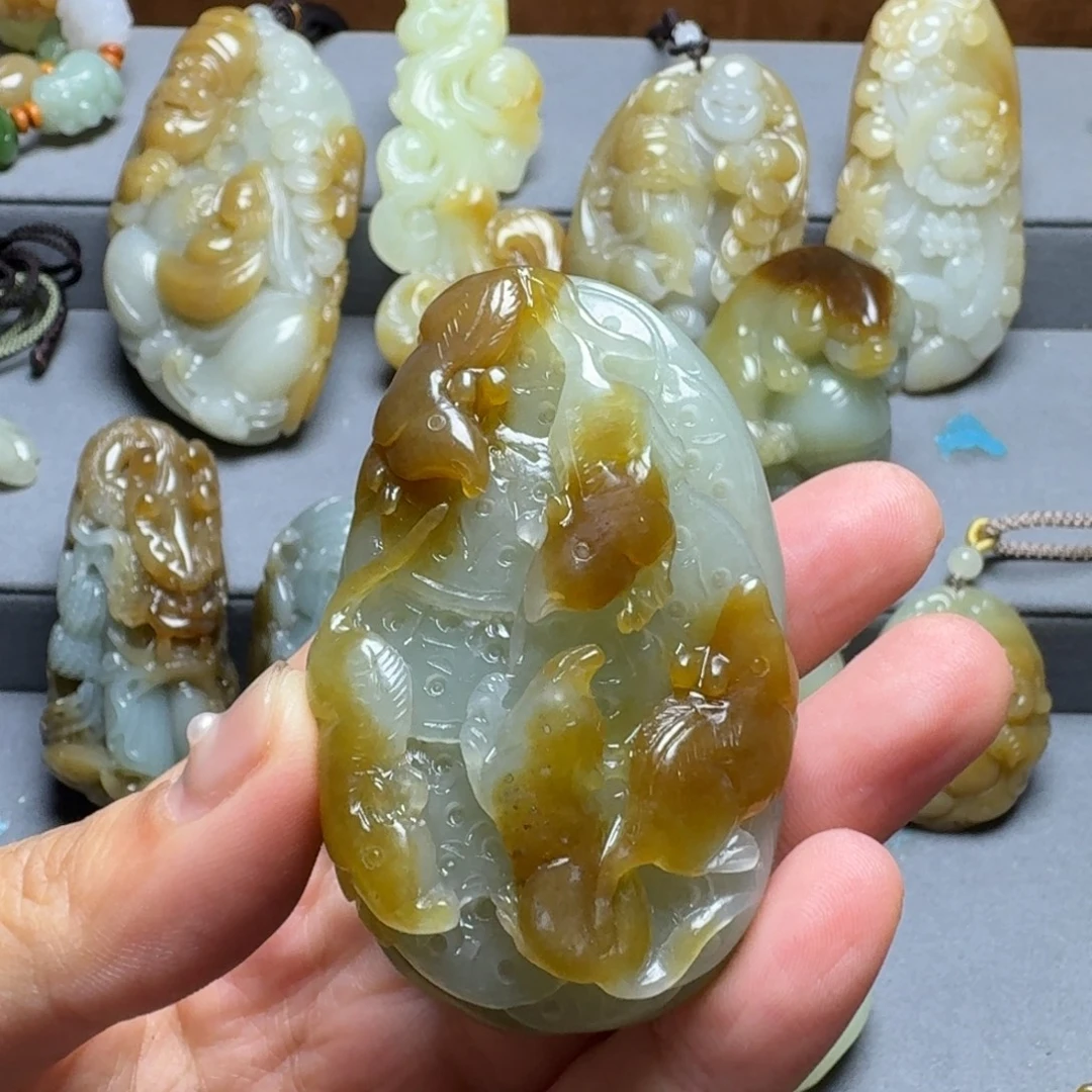 和田玉未镶嵌颈饰