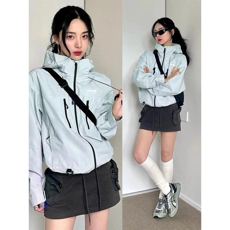 JEEP SPIRIT短款冲锋衣女2025新款春秋季户外小个子开春运动外套