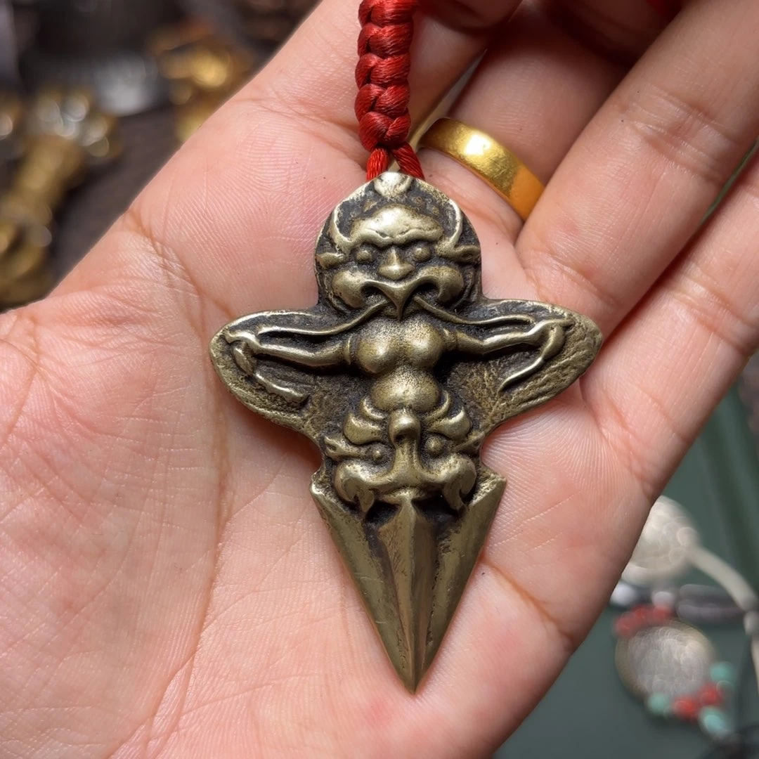 铜星月菩提吊坠项链