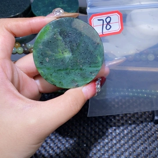 和田玉和田玉边角料随机发未镶嵌